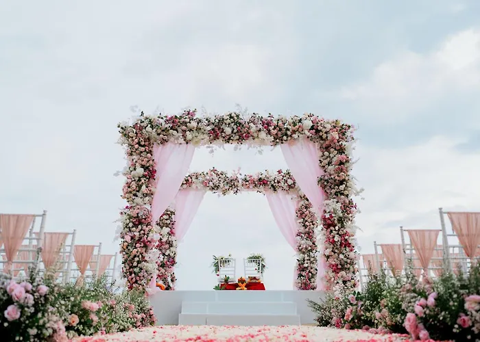 Holiday Inn Bali Nusa Dua By IhgResort Hotel